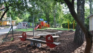 Bark som miljövänligt fallskydd från lekplatskonsulten