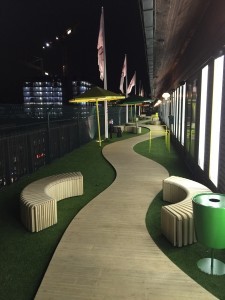 Vi har lagt fallskyddsgummit Sureplay och Konstgräs på Åhléns City i Stockholm.